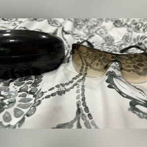 Gucci Marina Chain shield sunglasses